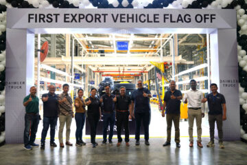 Daimler Commercial Vehicles Manufacturing Indonesia (DCVMI) melepas unit perdana sasis bus Mercedes-Benz 1626L Euro 5 untuk pasar ekspor.